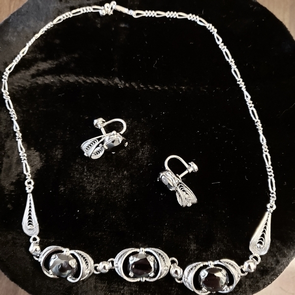 VINTAGE 50s Sorrento Sterling & Hematite 16" Necklace & Screw Post Earring Set - Picture 15 of 15